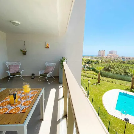 Apartamento de lujo a 200 metros de la playa *